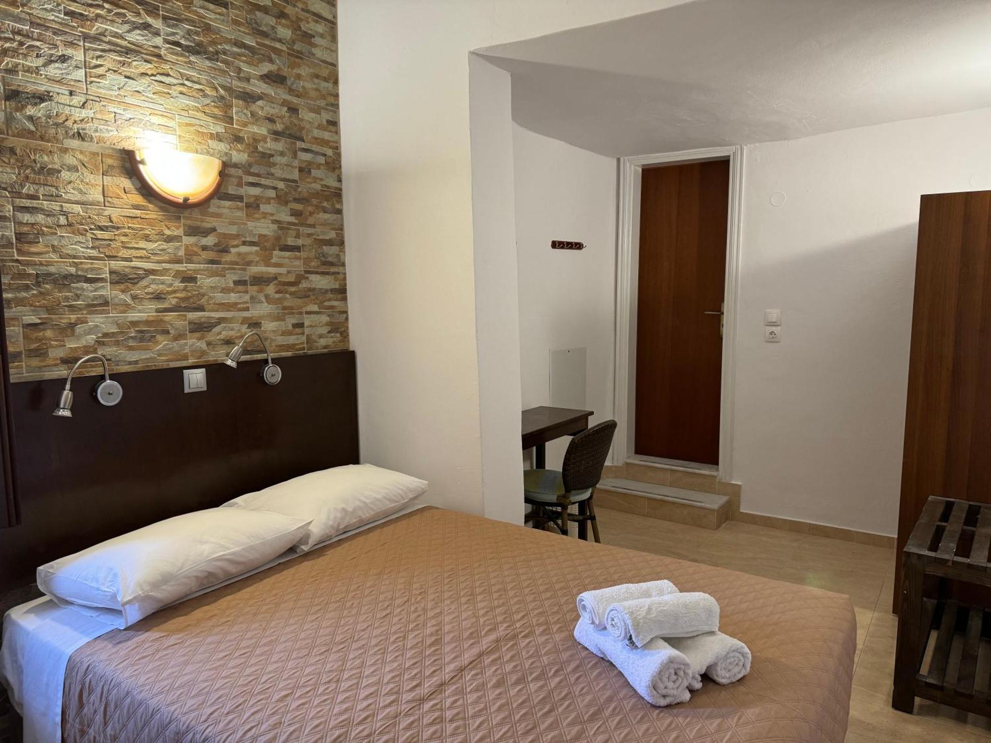 Eleni Rooms Rhodes City エクステリア 写真